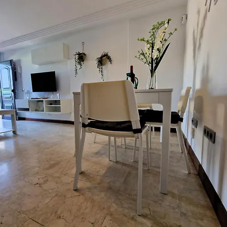 Malvasia 2 Apartment *